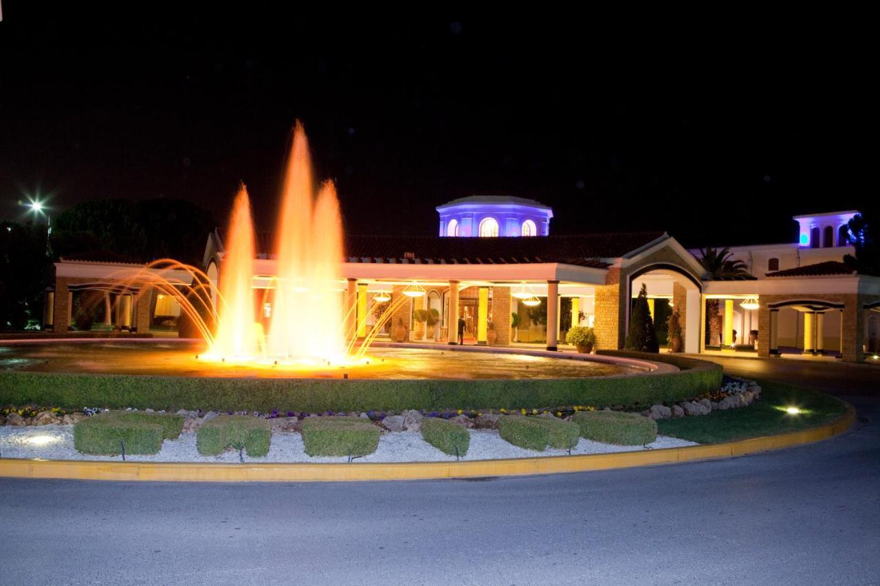 Hyatt Regency Thessaloniki Hotel Exterior photo Fountains at the University of the Philippines Diliman