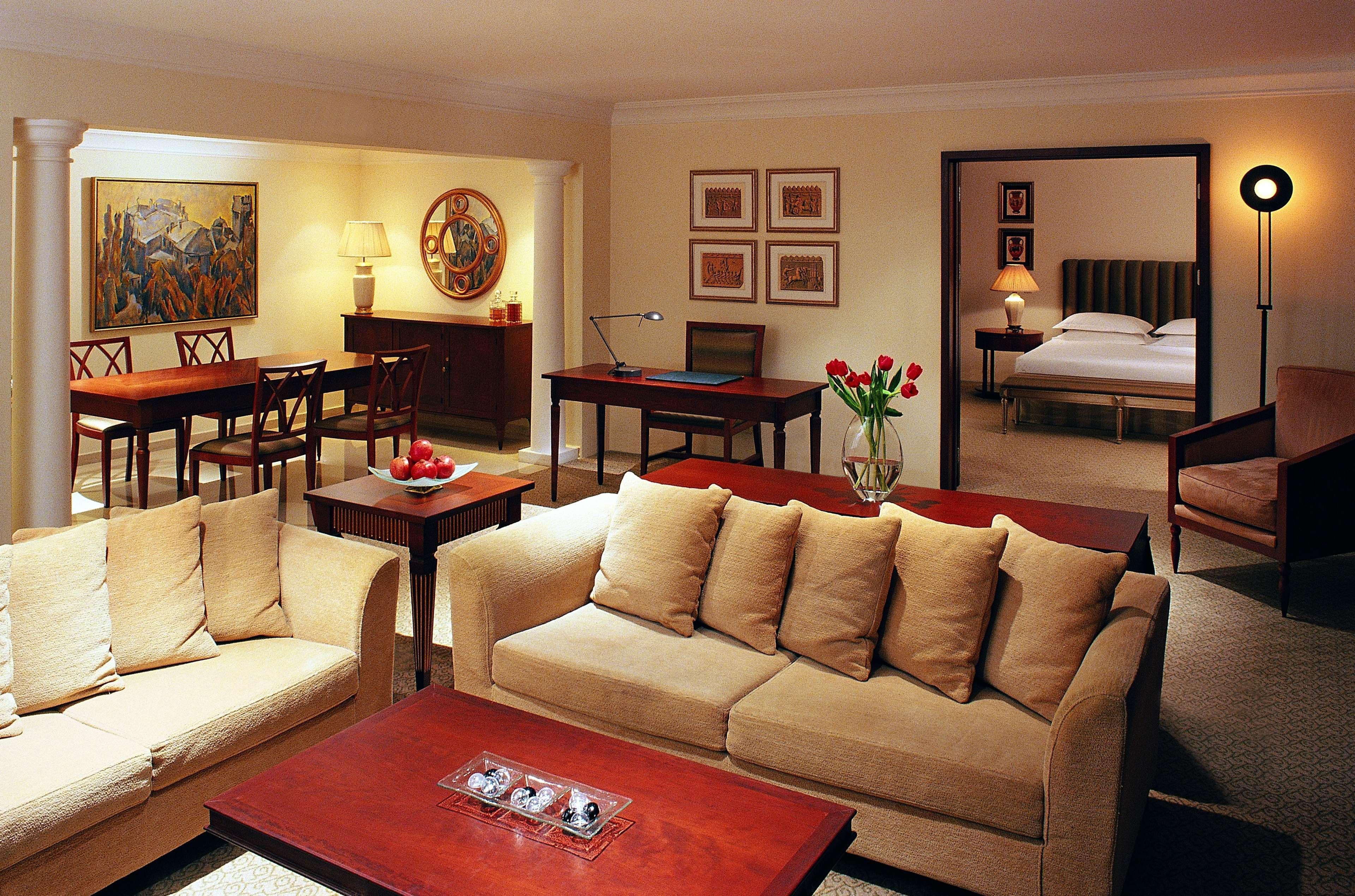 Hyatt Regency Thessaloniki Hotel Room photo A suite at the InterContinental Hotel, London, Park Lane
