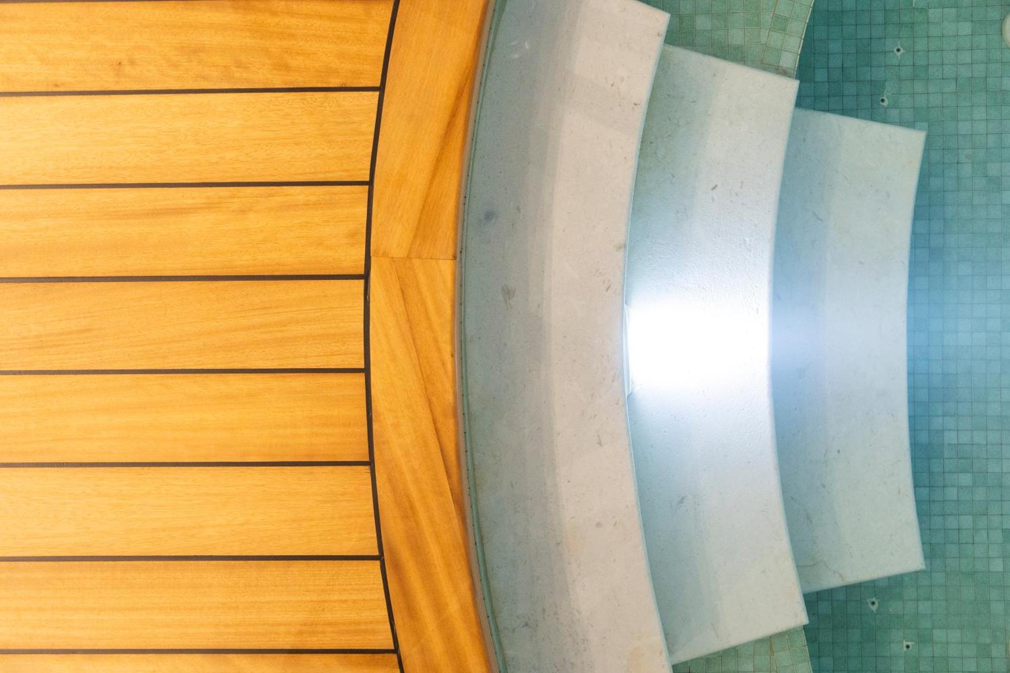 Hyatt Regency Thessaloniki Hotel Exterior photo The staircase