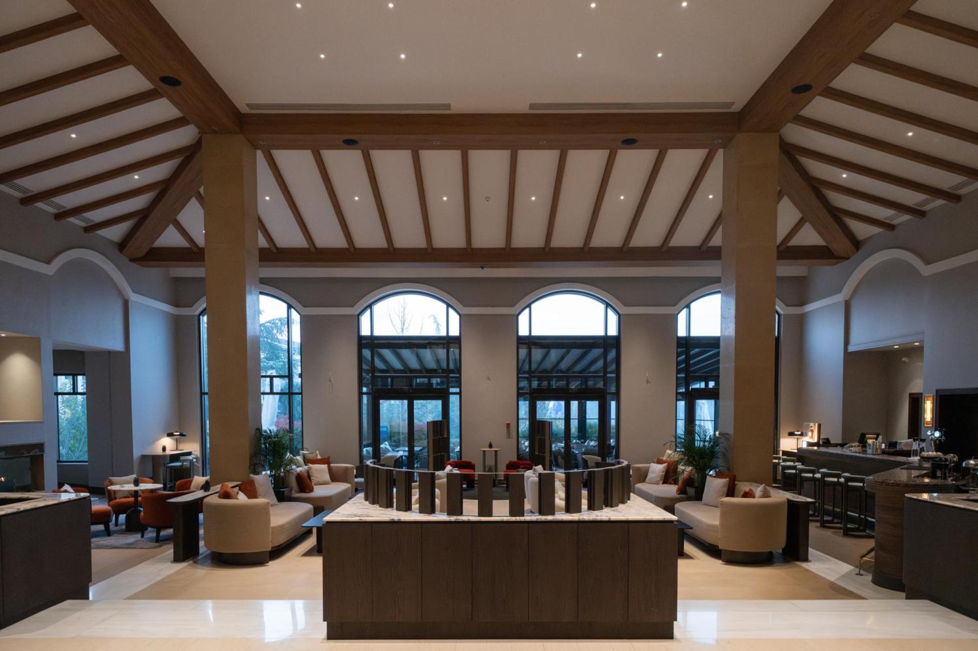 Hyatt Regency Thessaloniki Hotel Exterior photo The lobby of the hotel